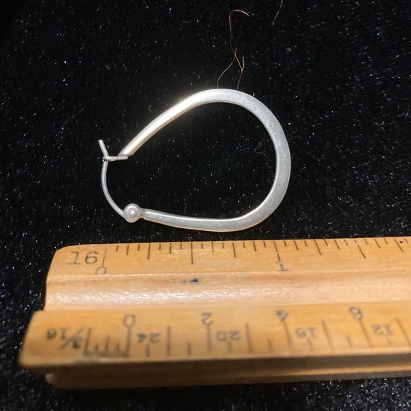 Silver hoops, large & small - 3 different pairs - Picture 11 of 11